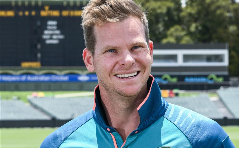 কেন নিজের জায়গায় ফিরতে চাইছেন স্মিথ