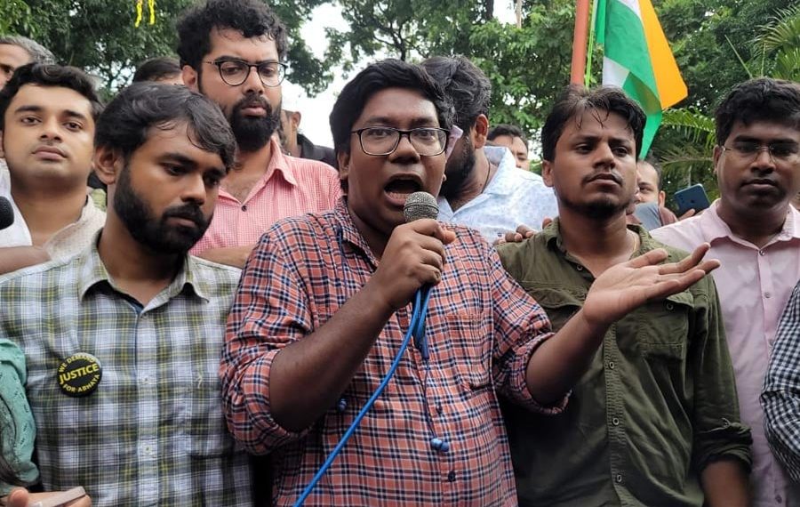 জুনিয়ার ডাক্তারদের নিশানা কুনাল ঘোষের