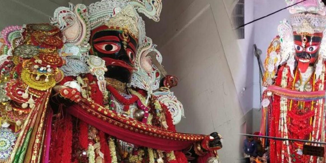 নৈহাটির নয়, ৬০০ বছরের প্রাচীন গ্রাম বড়বেলুনের অন্য “বড় মা”