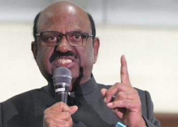 কলকাতা বিশ্ববিদ্যালয়ে রাজ্যপালকে ‘গো ব্যাক’ স্লোগান