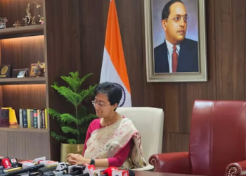 মুখ্যমন্ত্রীর বাসভবন থেকে ‘বিতড়িত’ অতিশী