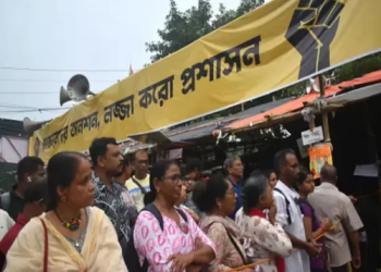 আবারও হুমকি সংস্কৃতির অভিযোগ! জেলায় জেলায় বন্ধ কনভেনশন