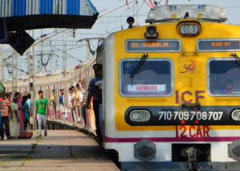 শিয়ালদার পর হাওড়া শাখাতেও বন্ধ লোকাল ট্রেন পরিষেবা