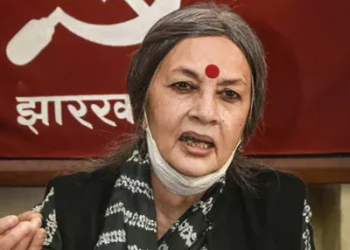 আরজি কর নির্যাতিতার বাড়িতে বৃন্দা করাত