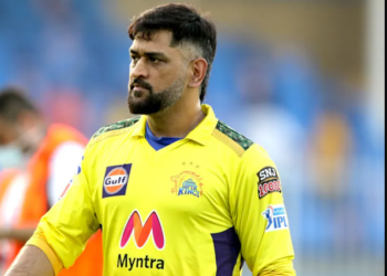 আবুধাবি টি-টেন লিগে চল্লিশোর্ধ্ব ধোনি।