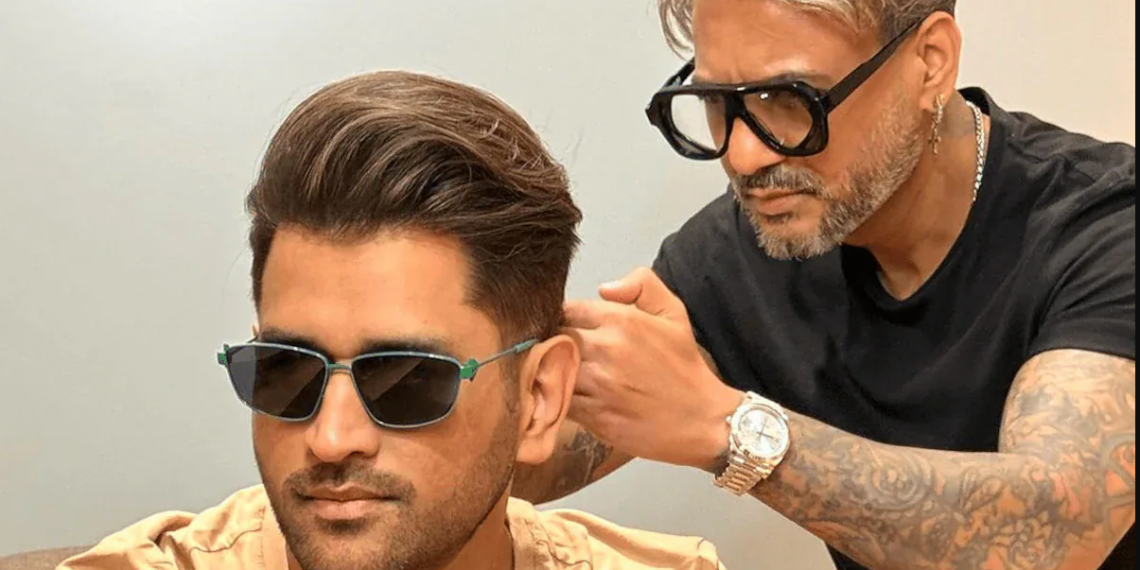 আনক্যাপড প্লেয়ার হিসেবেই খেলবেন ধোনি, নতুন হেয়ার স্টাইলে জল্পনা তুঙ্গে।