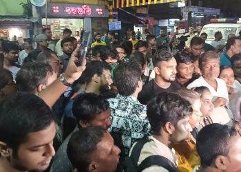 নাটকীয় সিদ্ধান্ত! আরজি করে গণ ইস্তফা সিনিয়র ডাক্তারদের