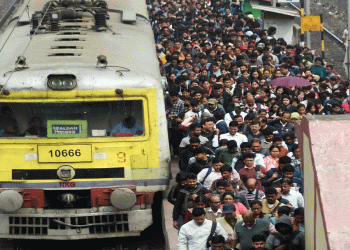 কমলো লোকাল ট্রেনের স্টপেজের সময়সীমা