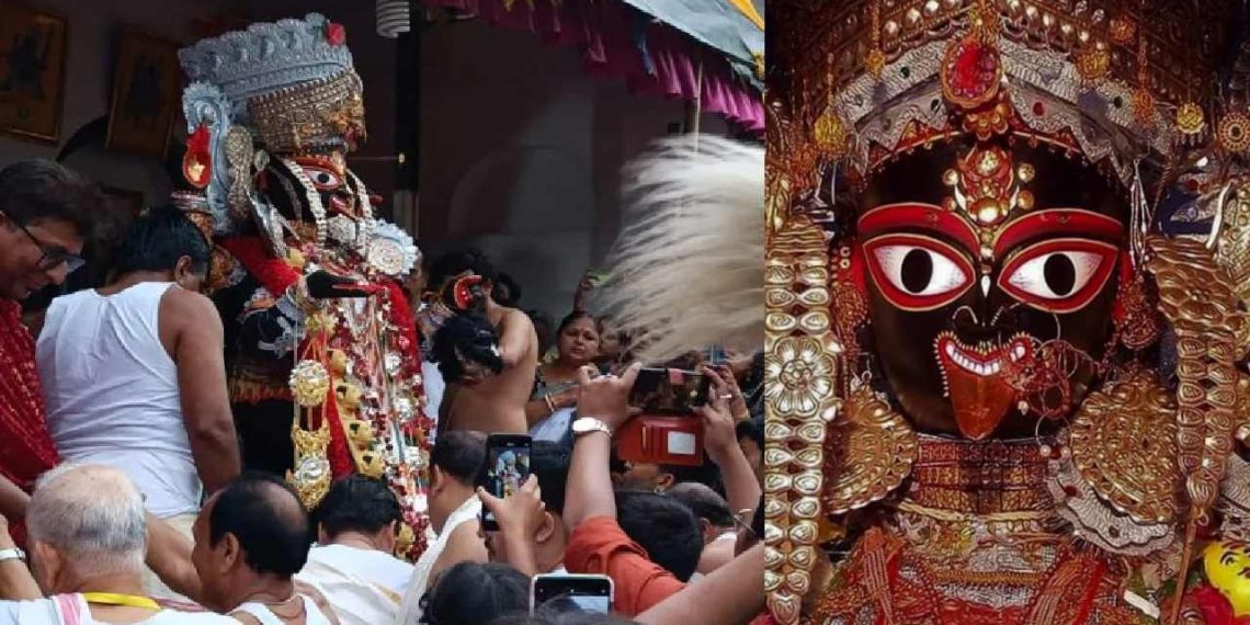 সাবেকিয়ানা এবং পরম্পরায় পূজিতা হন  শান্তিপুরের ঘর চাঁদুনি এবং বাহির চাঁদুনি