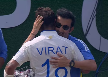 কোহলিকে হৃদয়ে স্থান গম্ভীরের!