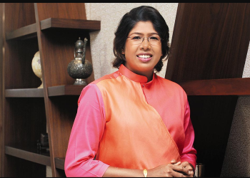 ইডেনে ঝুলনের নামে স্ট্যান্ড, সৌরভের সঙ্গে একাসনে ‘চাকদহ এক্সপ্রেস’।