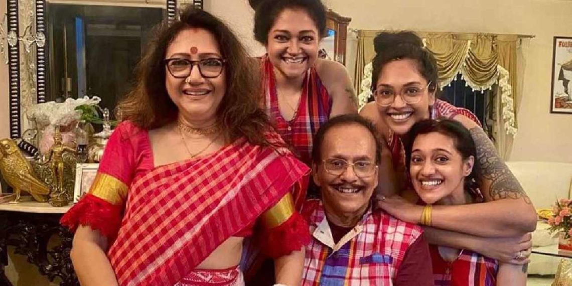ভ্যানিস পাত্র! তিন কন্যার জন্য সংবাদপত্রে বিজ্ঞাপন দিলেন জাদুসম্রাট