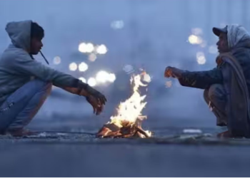 হালকা শীতের আমেজ শুরু , জাঁকিয়ে শীত পড়তে আর কতদিনের অপেক্ষা?