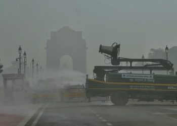 দিল্লির দূষণ ‘সিভিয়ার প্লাস’ !