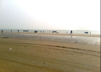 ভরা পর্যটক মরসুমেই ভাঙতে হবে মন্দারমণির ১৪০টি হোটেল ?