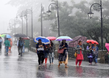মেঘলা আকাশ থাকবে, নভেম্বরের শেষটা কি কনকনে ঠান্ডায় হবে?