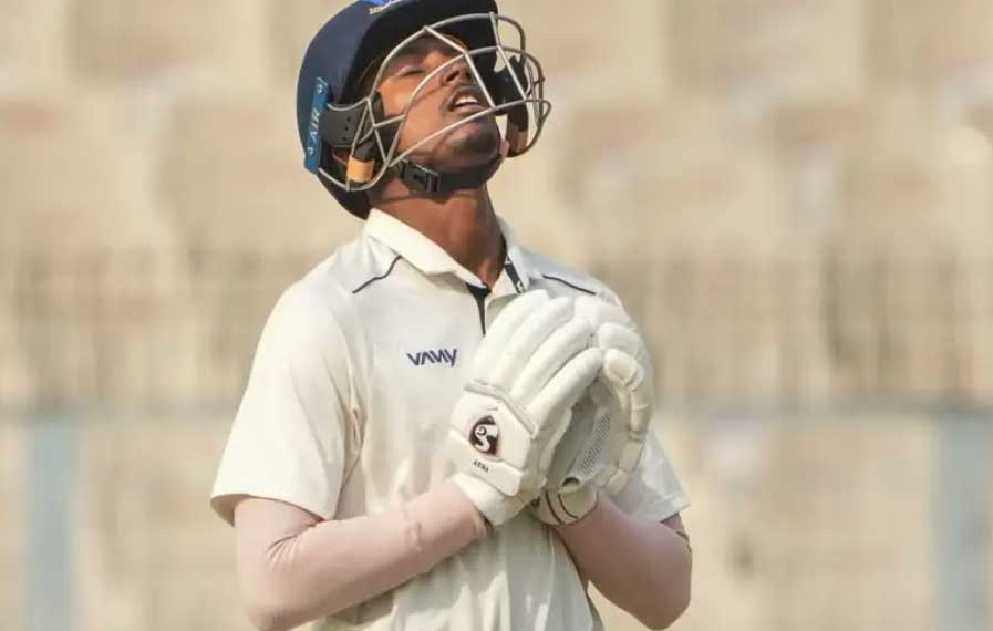 অভিষেক পোড়েল, আইপিএলে  রিটেইন একমাত্র বাঙালি খেলোয়াড়