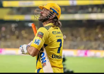 মাত্র ৪ কোটিতে সিএসকে পেল ধোনিকে