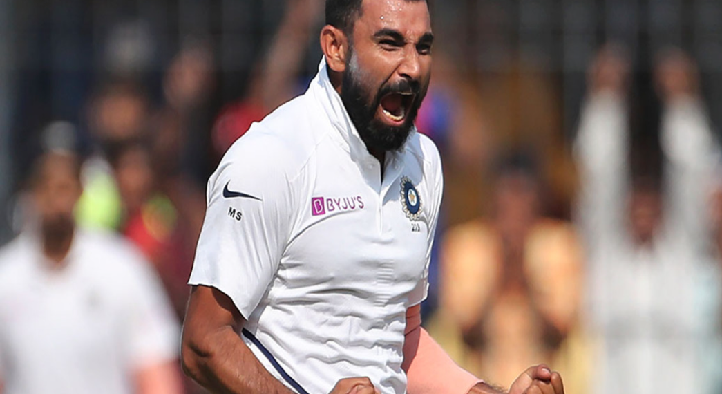 আইপিএল নিলাম নিয়ে  মঞ্জরেকারকে  এক হাত নিলেন শামি।