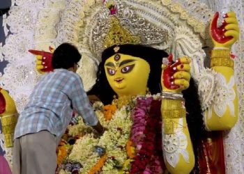 কোথায় শুরু হয়েছিল জগদ্ধাত্রী পুজো? জানুন সেই অজানা ইতিহাস