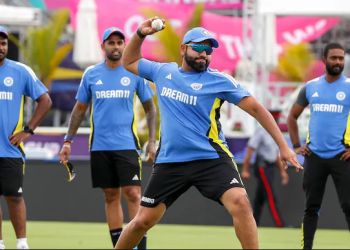 হারের ধাক্কায় হোটেল ছাড়া কোহলি-রোহিতেরা