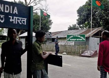 বাংলাদেশ সীমান্তে বাড়ছে উত্তেজনা, বিএসএফ ক্যাম্পে হামলা, বাদানুবাদ