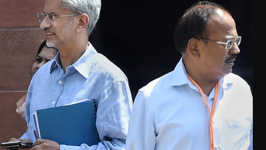 ‘ডোভাল-জয়শঙ্কর’ ভারতের জোড়া মাস্টরস্ট্রোক। কুপোকাত ইউনূসের উপর চটলেন সেনাপ্রধান