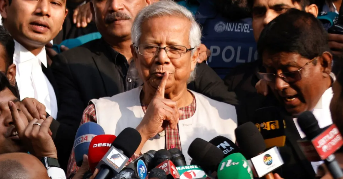 নিজের দেশেই আইনি চিঠি পেলেন ইউনূস! ধনকুবেরের হুশিয়ারির মুখে ইউনূস