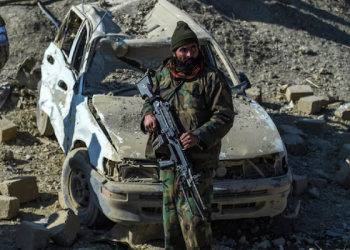 পাকিস্তান-আফগানিস্তানের তুমুল যুদ্ধ, তালিবানদের কৌশলে ইন্ধন যোগাচ্ছে ভারত-আমেরিকা!