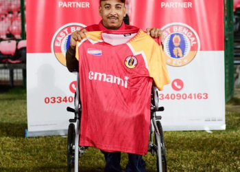 শারীরিক প্রতিবন্ধী সমর্থক গণেশের পাশে দাঁড়ালো ইমামি ইস্টবেঙ্গল