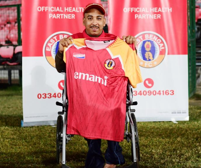 শারীরিক প্রতিবন্ধী সমর্থক গণেশের পাশে দাঁড়ালো ইমামি ইস্টবেঙ্গল