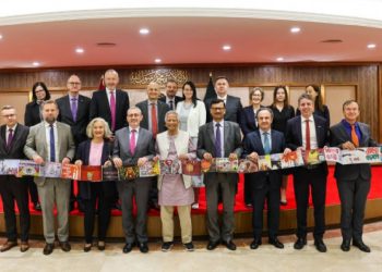 সংখ্যালঘুদের উপর নির্যাতন নিয়ে প্রশ্ন তুলল ইউরোপীয় ইউনিয়ন! প্রবল চাপে ইউনূস