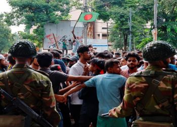 যারা আরাকান আর্মিকে সামলাতে পারেনা,তারা যুদ্ধ করতে চায় ভারতের সঙ্গে!