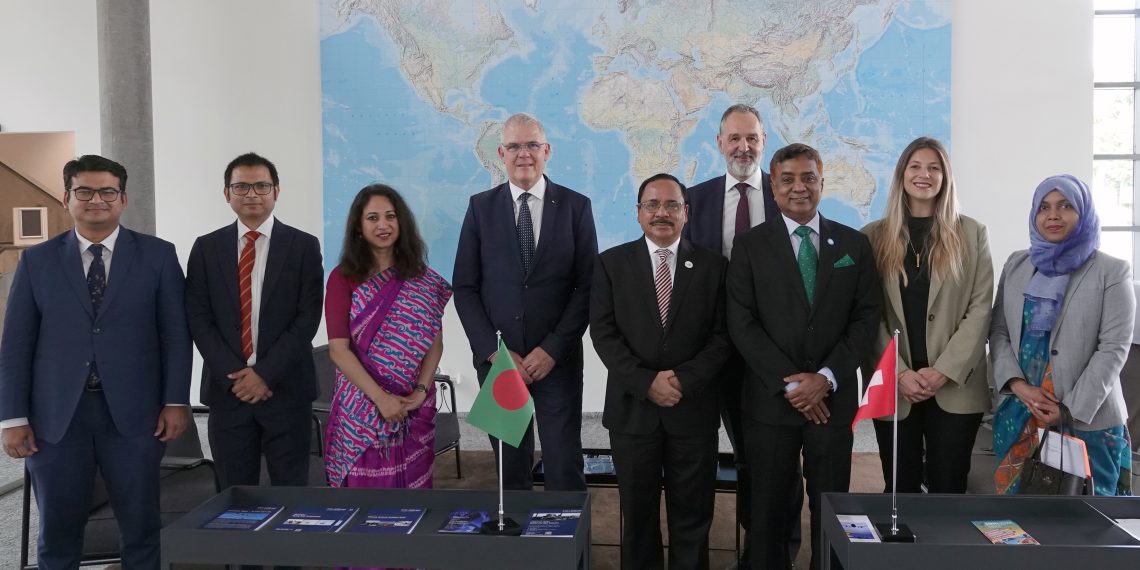 সুইজারল্যান্ড ভ্রমণেও কাজ হল না ইউনূসের, যুক্তরাষ্ট্রের পর সুইজারল্যান্ড বন্ধ করল অর্থ সহযোগিতা