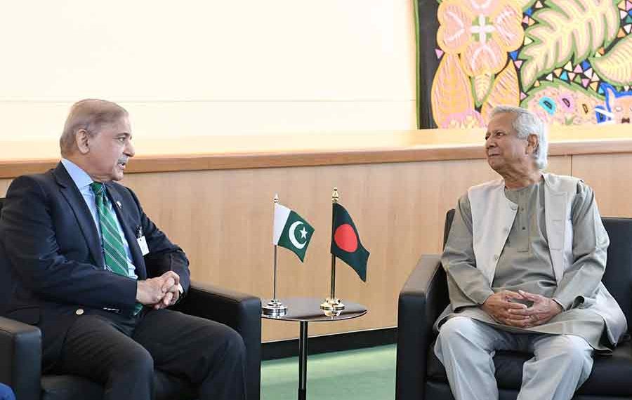 ‘বেইমান’ ইউনুসের পর্দা ফাঁস করলেন হাসিনা! পাকিস্তানের অধীনে থাকার চেষ্টা মহম্মদ ইউনুসের