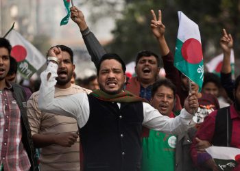 পথে নামছে হাসিনার “জয় বাংলা ব্রিগেড”  ঈদের পরই ভয়ঙ্কর রূপে ফিরছে আওয়ামী লীগ