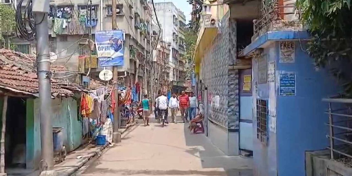 সিভিকের পোশাক তৃণমূল নেতার বাড়িতে চুরি