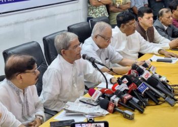 হতাশায় ভুগছে বিএনপি, আশায় আওয়ামী! ইউনূসের আগামী জুনে নির্বাচনের পিছনে রহস্য কী?