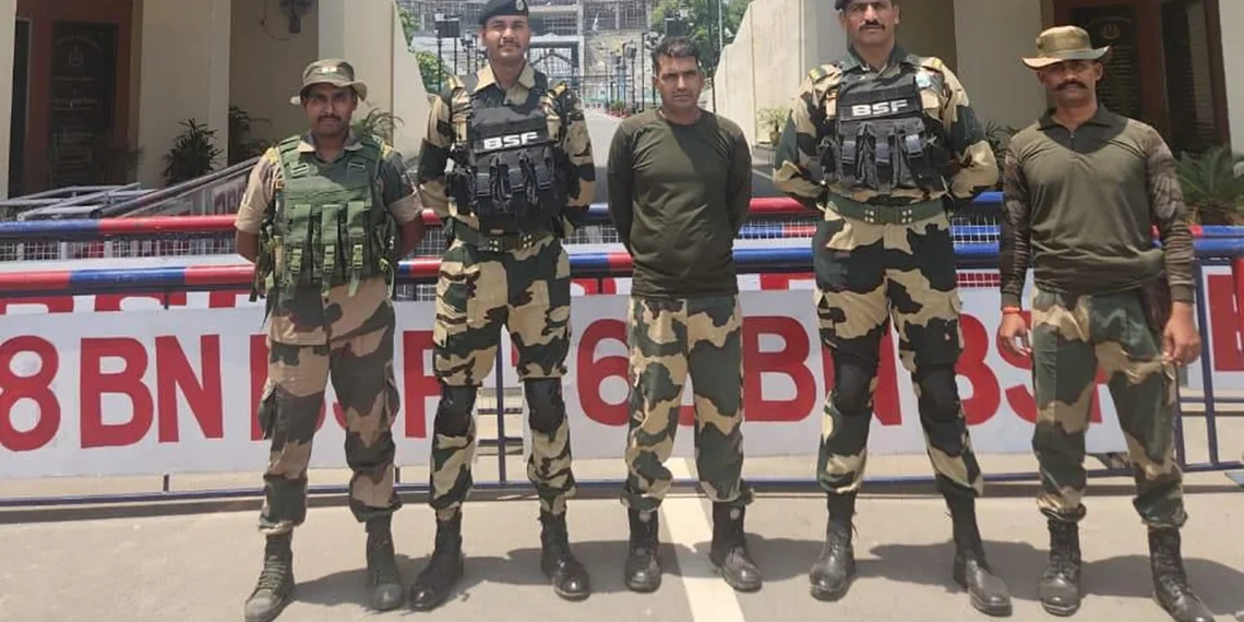 ভারতের প্রবল চাপে ২১ দিন পর মুক্তি বিএসএফ জওয়ানের