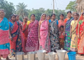 দীর্ঘ দেড় মাস জলসংকট, ক্ষুব্ধ গ্রামবাসীরা