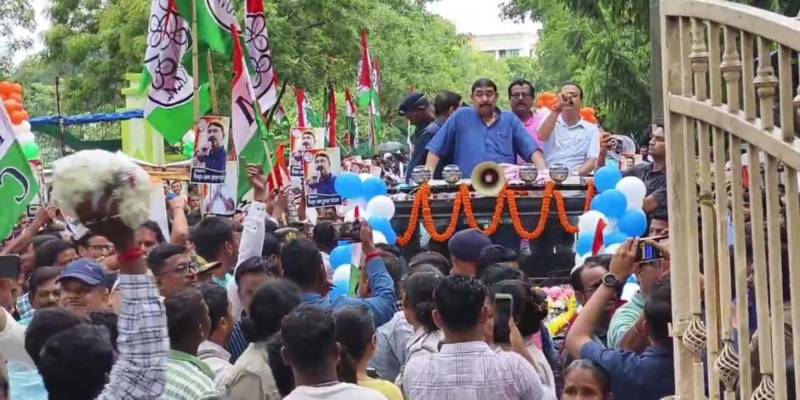 মহা মিছিলেও অনুব্রত কাজল দ্বন্দ্ব