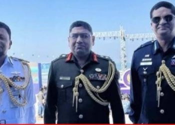 তিন বাহিনীর প্রধানের একত্রে হজ যাত্রা কেন? কারণ জানলে চমকে যাবেন!