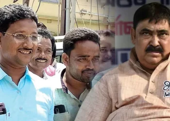 বীরভূমে ‘ভয়ঙ্কর খেলা’ হাত গুটিয়ে বসে পুলিশ অনুব্রতর ওপর আস্থা হারাচ্ছেন তৃণমূল নেতারাই