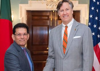 নিরাপত্তা উপদেষ্টার আমেরিকা সফর,  চরম ঘোঁট পাকছে বাংলাদেশে