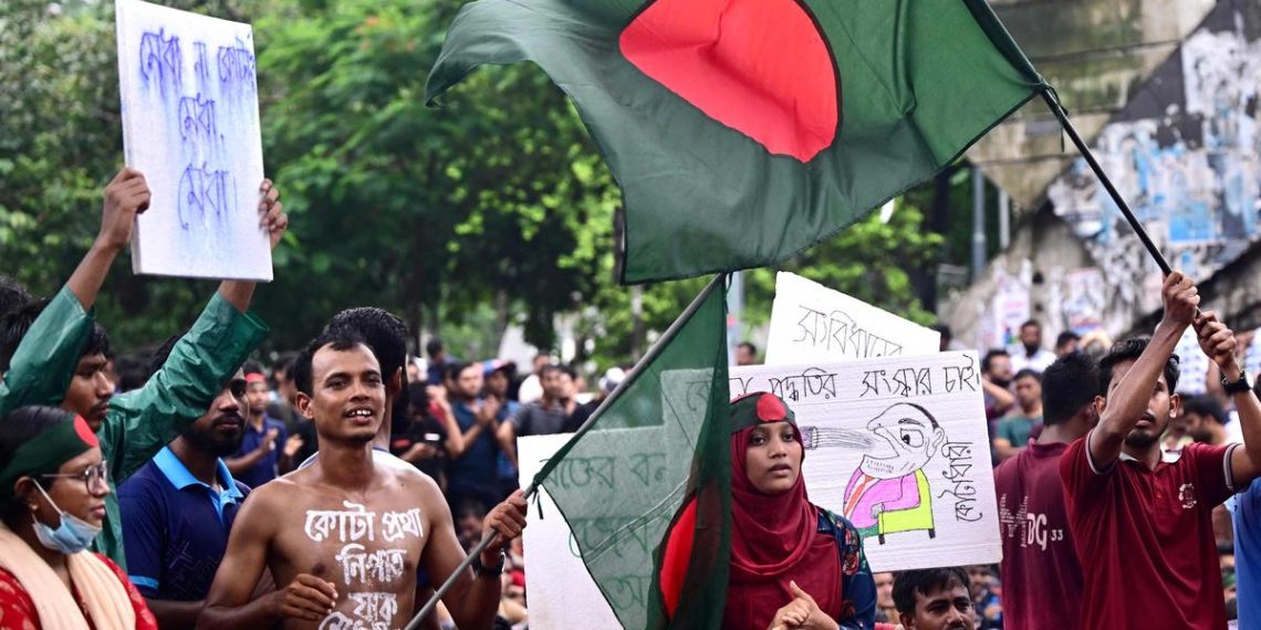 বাহ রে ইউনূস সাহেব! ‘মুক্তিযোদ্ধা কোটা’ বাদ, এ বার হচ্ছে ‘জুলাই কোটা’