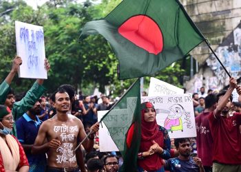 বাহ রে ইউনূস সাহেব!  ‘মুক্তিযোদ্ধা কোটা’ বাদ, এ বার হচ্ছে ‘জুলাই কোটা’