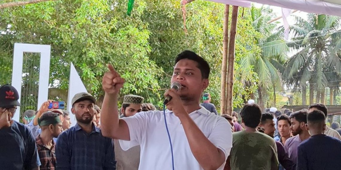 হাসনাত আব্দুল্লাহ হুমকির মুখে সংবাদ মাধ্যম। তবে কি এবার ‘মব’ জাস্টিসের মুখে গণতন্ত্রের চতুর্থ স্তম্ভ!