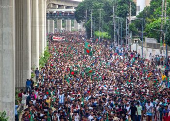 ইউনূসের বাসভবন যমুনা পর্যন্ত লং মার্চের ডাক! এই মুহূর্তে কতটা প্রস্তুত আওয়ামী লীগ?