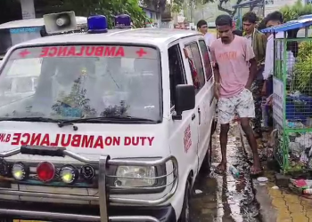 নদিয়ায় স্কুল চলাকালীন অসুস্থ প্রায় ১৫ জন ছাত্রী