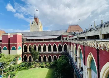 রাজ্য পুলিশকে শিক্ষা কোর্টের। দুই বাম নেত্রীর উপর পুলিশি অত্যাচারে রায় বহাল হাইকোর্টের